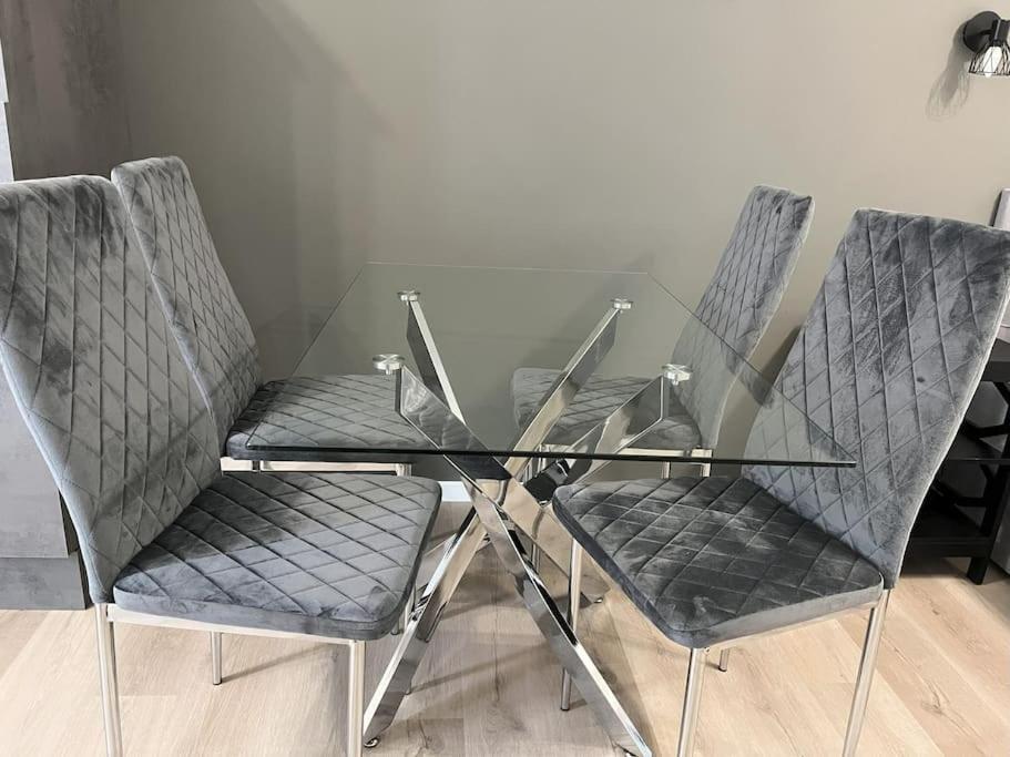 Staywell For 4 In The City I Parking I Wifi I Netflix Paderborn Dış mekan fotoğraf